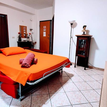 SolarinoLa Casa Del Vialeアパートメント エクステリア 写真